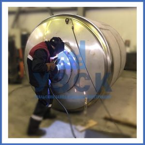 Купить баки и ёмкости из нержавеющей стали от завода УЗСК в Липецке